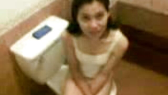 Nóng khiêu dâm, không giấy đăng ký  Tiếng tây ban nha trong các nhà vệ sinh công cộng yui hatano moi nhat